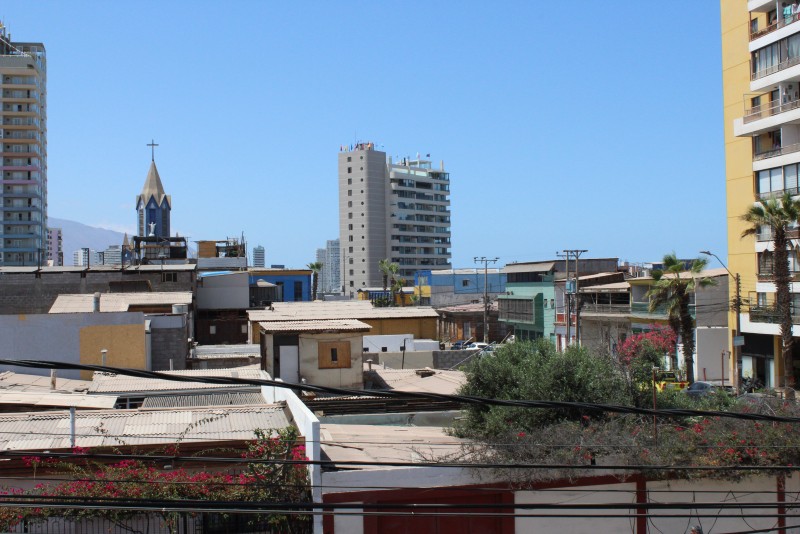 Amplia Propiedad Mixta en Iquique - Ideal Inversión O Comerc
