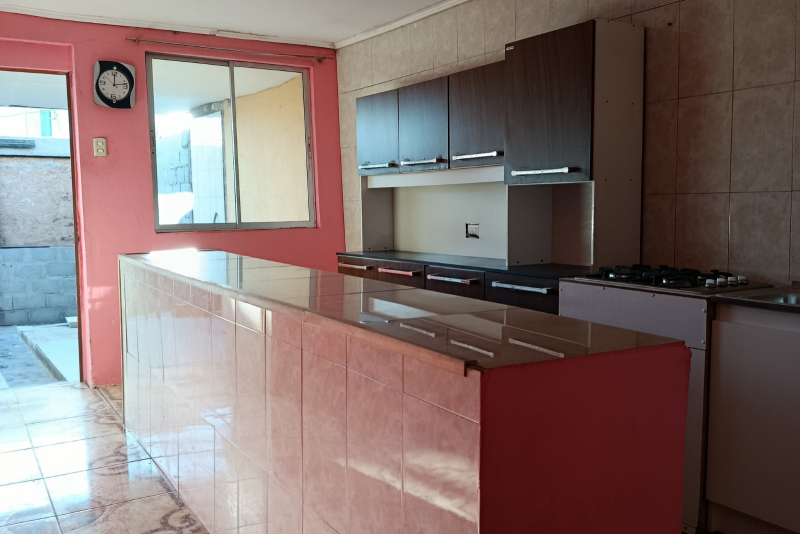 en Arriendo Casa Remodelada 2D - 2B. Alto Hospicio
