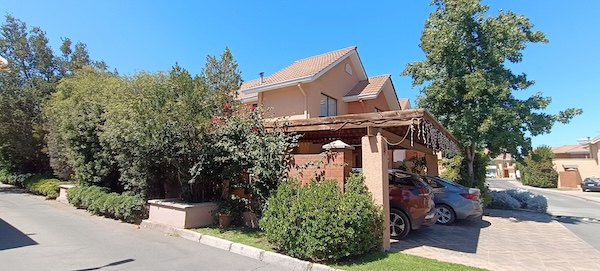 Casa Aislada en Ciudad Satélite Maipú | 5D 3B | Quincho