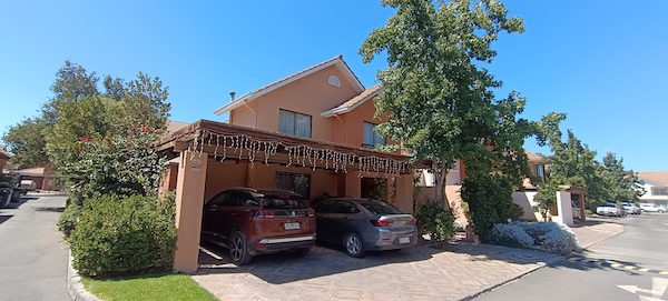 Fotografía de Casa Aislada en Ciudad Satélite Maipú | 5D 3B | Quincho