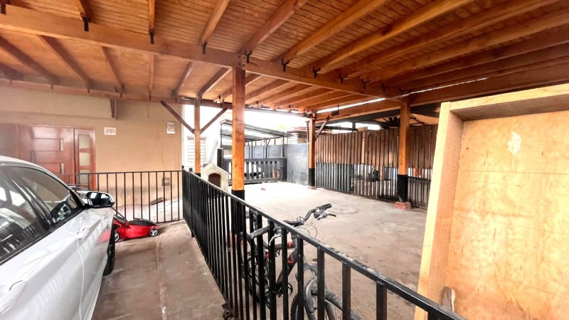 en Venta Moderna Casa Con Piscina en Padre Hurtado