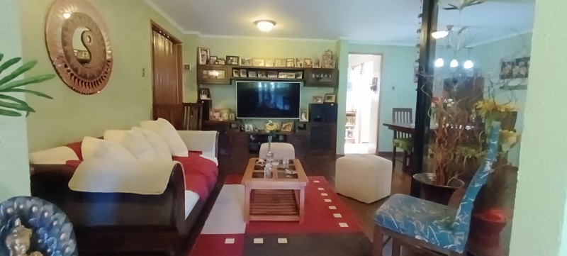 Casa Aislada en Ciudad Satélite Maipú | 5D 3B | Quincho