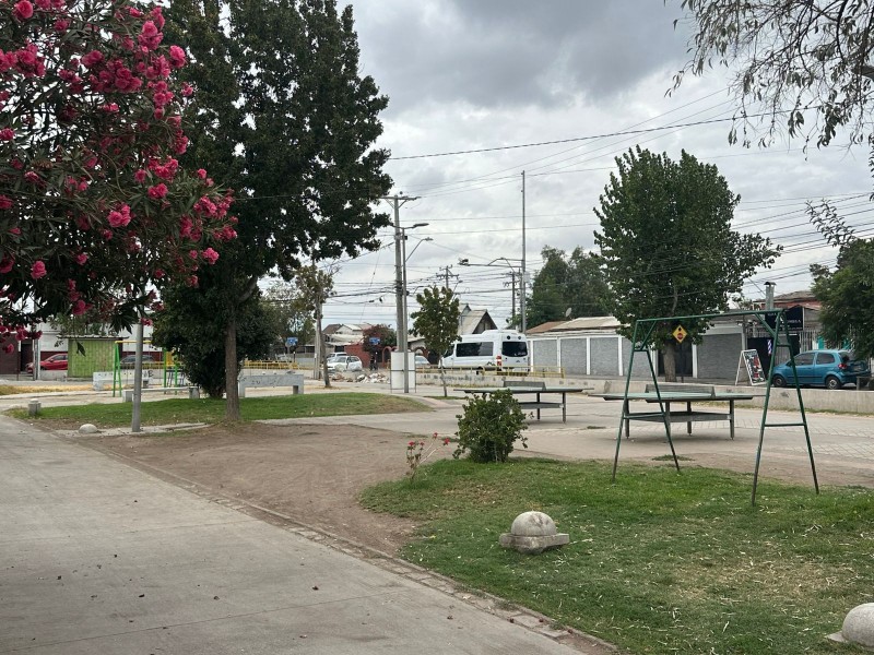 Se Vende Muy Buen Local Comercial Con Arrendatario