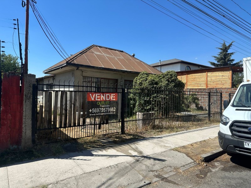 Se Vende Terreno Comuna la Florida Con una Casa Aislada para