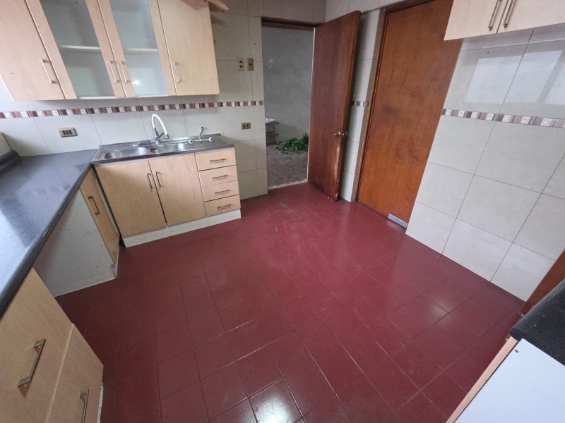 Vende Linda y Amplia Casa en Excelente Ubicación – Talca