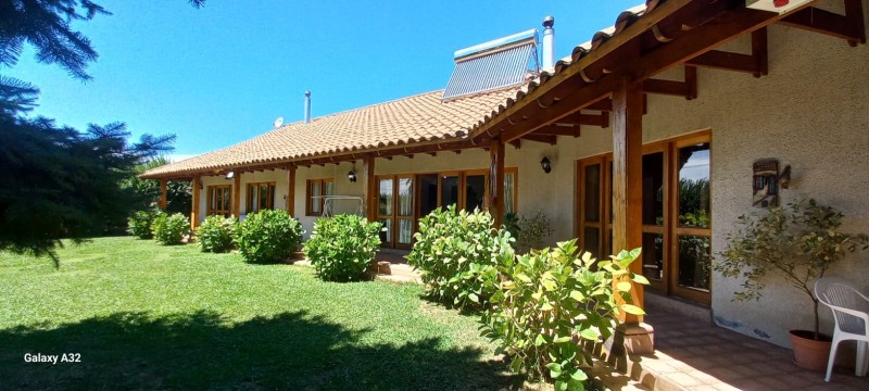 Se Vende Hermosa Casa Estilo Chileno en Parcela – Romeral