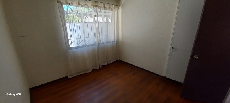 Se Vende Amplia y Segura Casa en Excelente Sector de Curicó