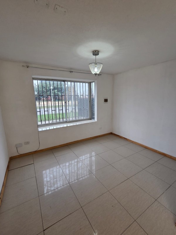 Se Vende Amplia Casa en Villa San Pedro – Molina