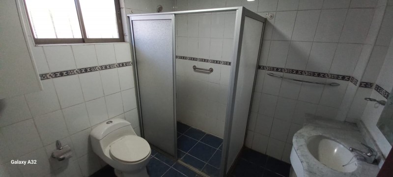 Se Vende Amplia y Segura Casa en Excelente Sector de Curicó