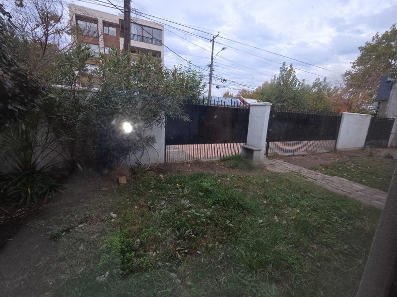 Vende Linda y Amplia Casa en Excelente Ubicación – Talca