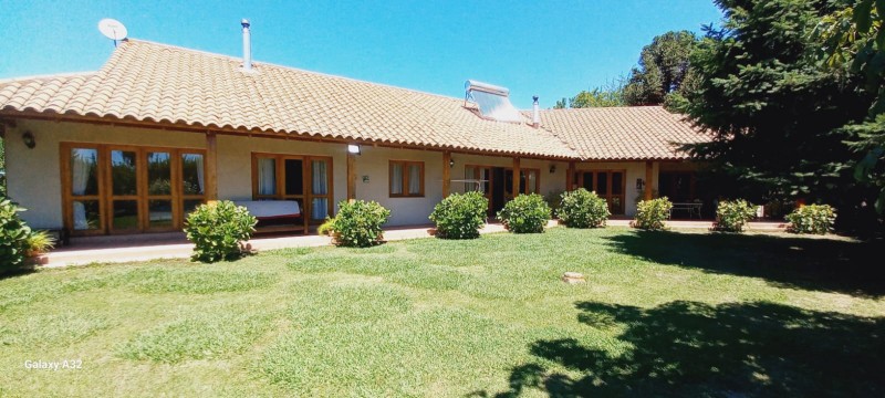Se Vende Hermosa Casa Estilo Chileno en Parcela – Romeral