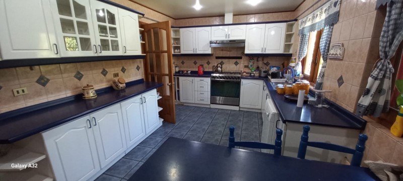 Se Vende Hermosa Casa Estilo Chileno en Parcela – Romeral