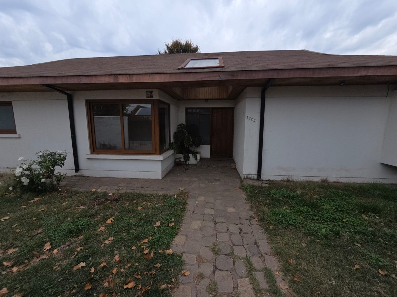 Vende Linda y Amplia Casa en Excelente Ubicación – Talca
