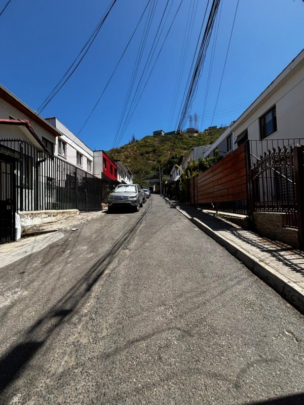 📢 Atención!, Casa 2 Niveles Pareada, Sector Limonares Viña