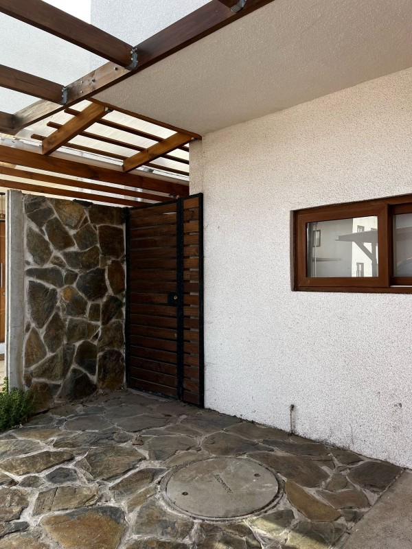 Venta Casa Exclusivo Condominio en San Francisco de Limache