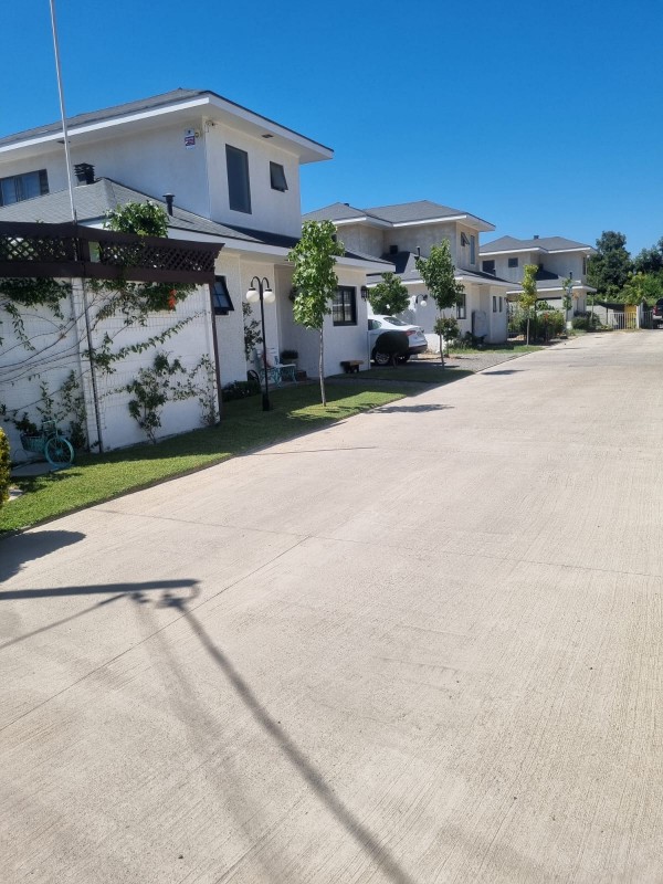 📢 Hermosa Propiedad en Costanera Sur, Limache ✨!