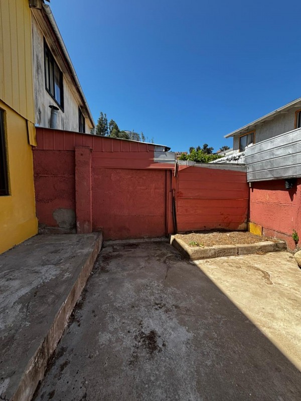 📢 Atención!, Casa 2 Niveles Pareada, Sector Limonares Viña