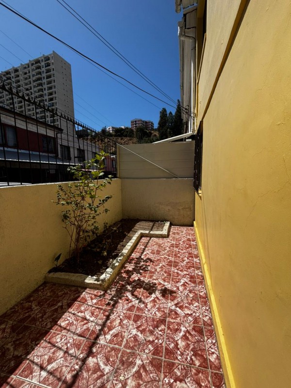 📢 Atención!, Casa 2 Niveles Pareada, Sector Limonares Viña