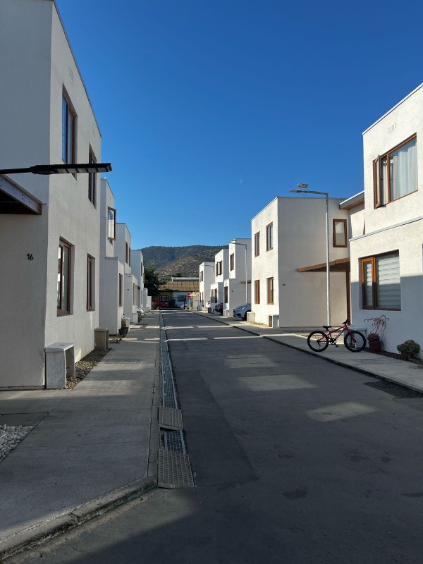 Venta Casa Exclusivo Condominio en San Francisco de Limache