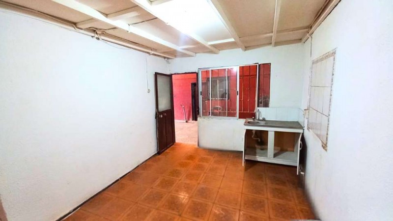 Dos Propiedades Comerciales en Venta Cerro Navia | Metro Est