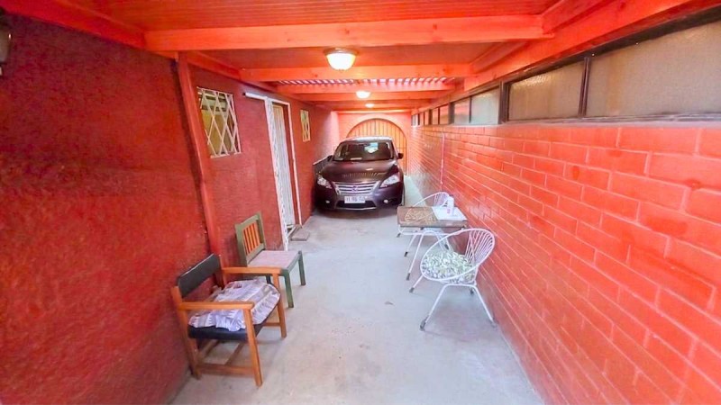 Casa Avenida en Venta | Estacionamiento | Metro Laguna Sur (