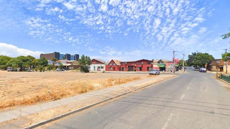 Dos Propiedades Comerciales en Venta Cerro Navia | Metro Est