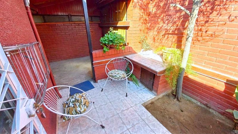 Casa Avenida en Venta | Estacionamiento | Metro Laguna Sur (