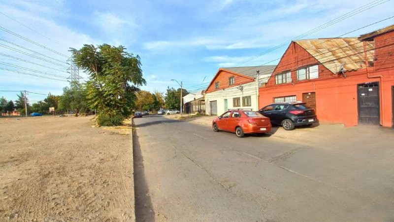 Dos Propiedades Comerciales en Venta Cerro Navia | Metro Est