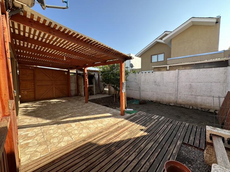 Casa en Venta, 3 Dormitorios, Barrio Portezuelo, Colina