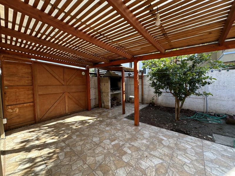 Casa en Venta, 3 Dormitorios, Barrio Portezuelo, Colina