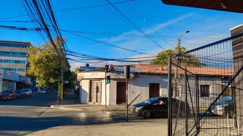 Se Arriendan Locales Comerciales Excelente Ubicación /talca