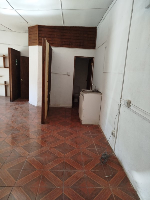 Se Arriendan Locales Comerciales Excelente Ubicación /talca