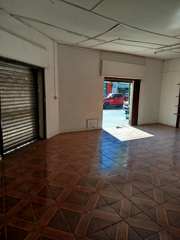 Se Arriendan Locales Comerciales Excelente Ubicación /talca