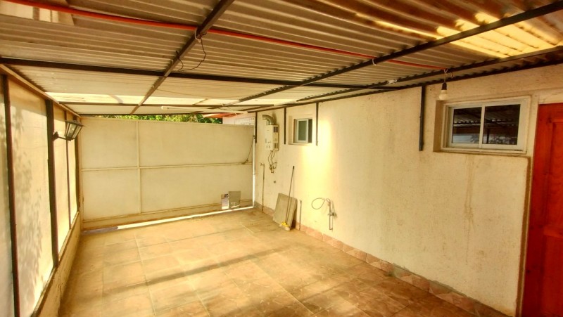Casa Urbana, Amplio Terreno Riesco Arriba, San Vicente