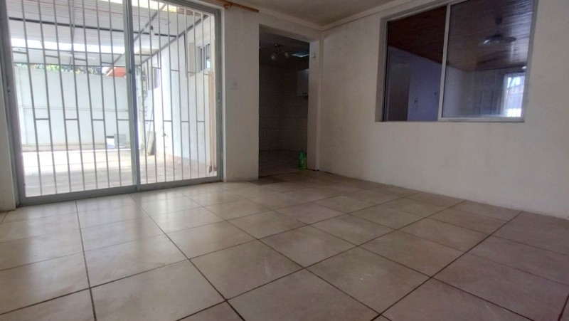 Casa Urbana, Amplio Terreno Riesco Arriba, San Vicente
