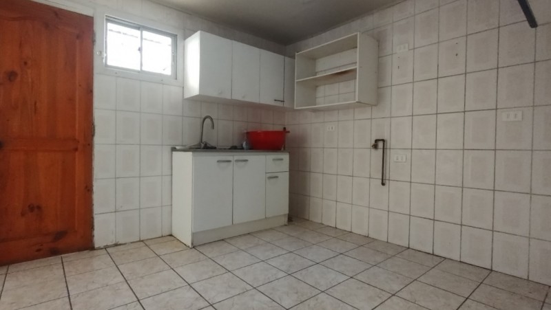Casa Urbana, Amplio Terreno Riesco Arriba, San Vicente