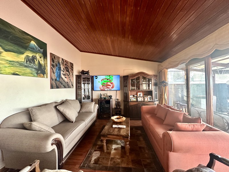 Se Vende Casa en Gregorio Marañón, Viña del Mar 5D 4B