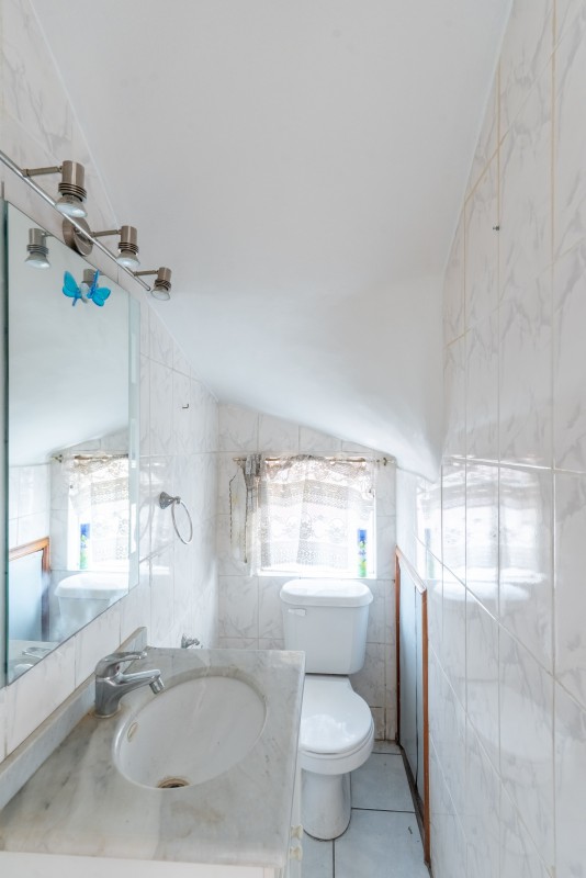 Se Vende Casa en 2 Norte Viña del Mar 4D 4B