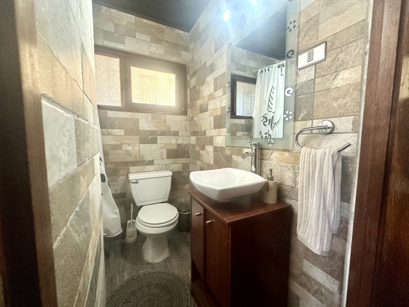 Se Vende Casa en Gregorio Marañón, Viña del Mar 5D 4B
