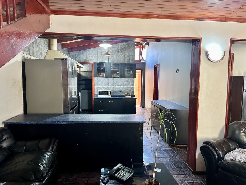 Se Vende Casa en Miraflores 3D 2B