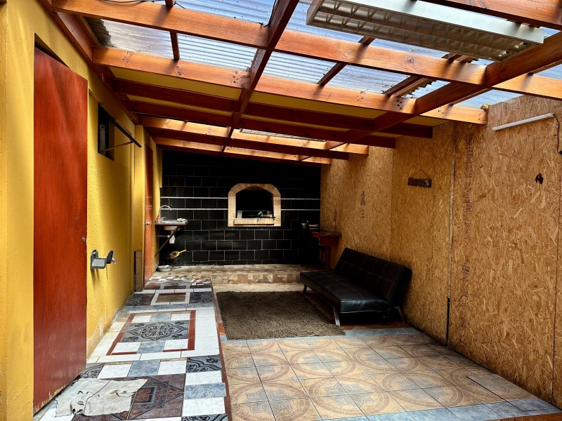 Se Vende Casa en Miraflores 3D 2B