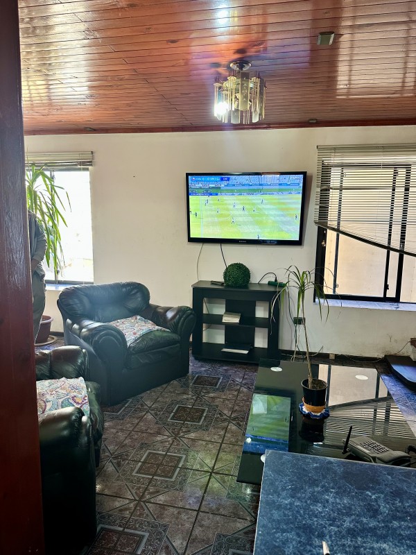 Se Vende Casa en Miraflores 3D 2B