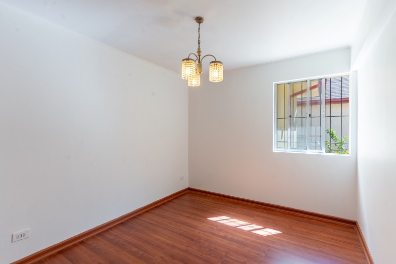 Se Vende Casa en 2 Norte Viña del Mar 4D 4B