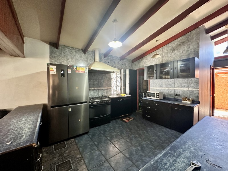 Se Vende Casa en Miraflores 3D 2B
