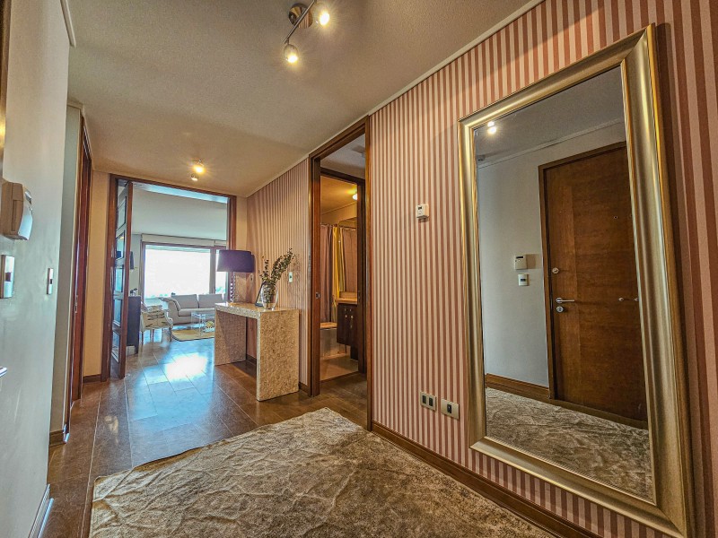 Estupendo Depto Vitacura, Vistas Despejadas.