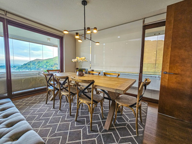 Estupendo Depto Vitacura, Vistas Despejadas.