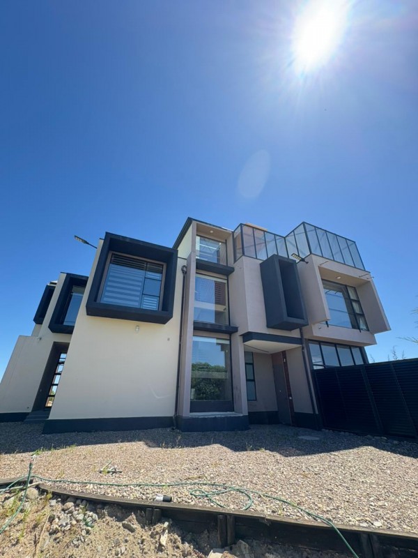 Casa en Exclusivo Condominio Consolidado; Tongoy