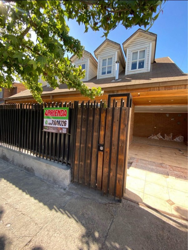 🏡 ¡se Arrienda Amplia Casa en Rauquén! 🏡 📍 Curico
