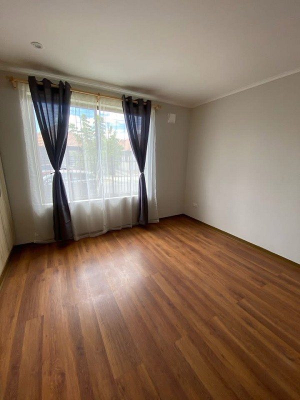 3 Dormitorios, 2 Baños, Amplio Patio, Excelente Sector,