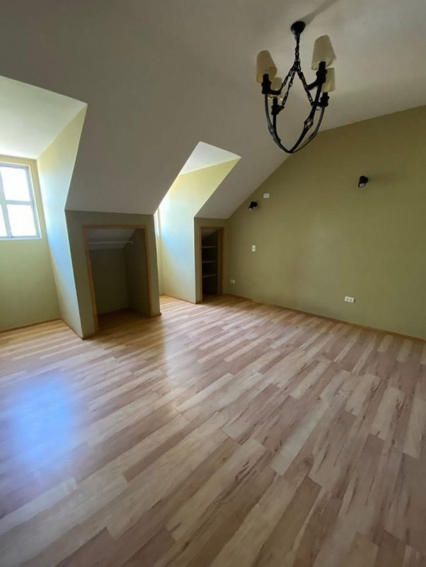 🏡 ¡se Arrienda Amplia Casa en Rauquén! 🏡 📍 Curico